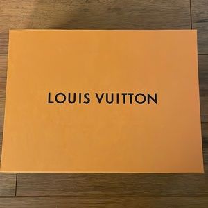 LV box for bags ( bb alma)